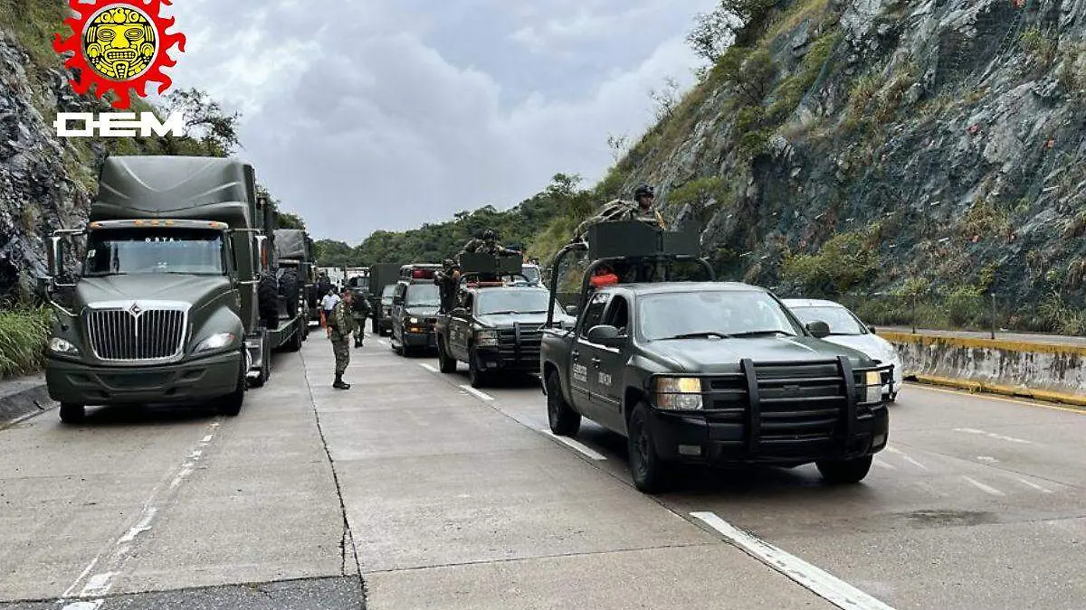 Frenan paso de AMLO hacia Acapulco por afectaciones en Autopista del Sol